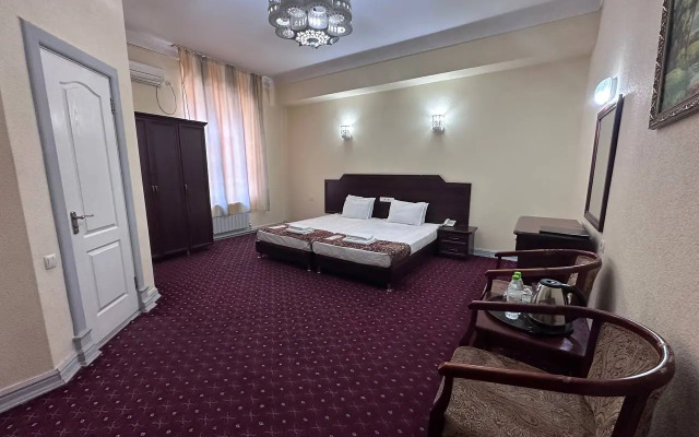 Отель Grand Silk Road Hotel