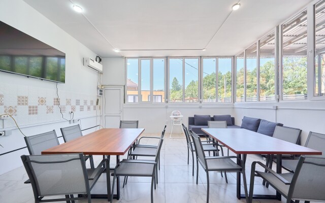 Semejnyij Guest house
