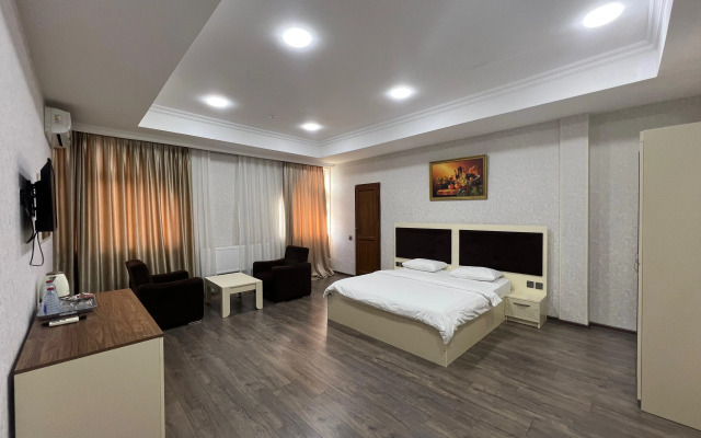 Bulvar Inn Hotel