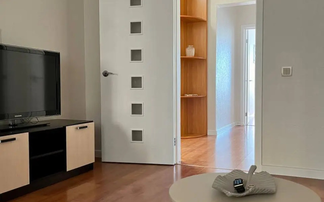 Na Ulitse Baykalskaya 107A/1 Flat