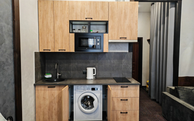 Business Residence, 810 Apartments