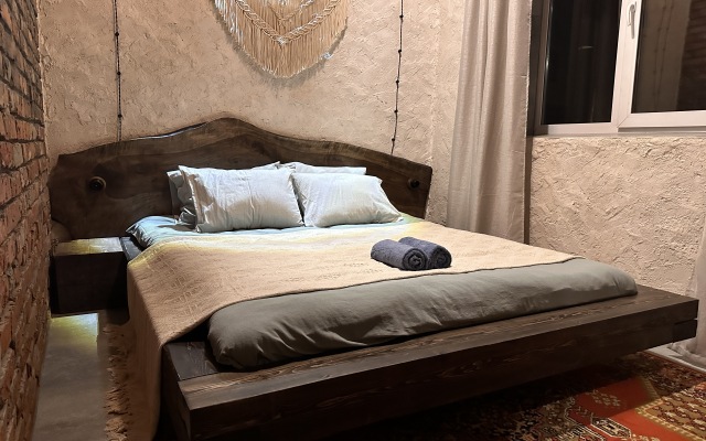 Gnѣzdo S Kaminom i Dvumya Spalnyami Private House
