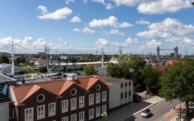 Na Naberezhnoy Flat