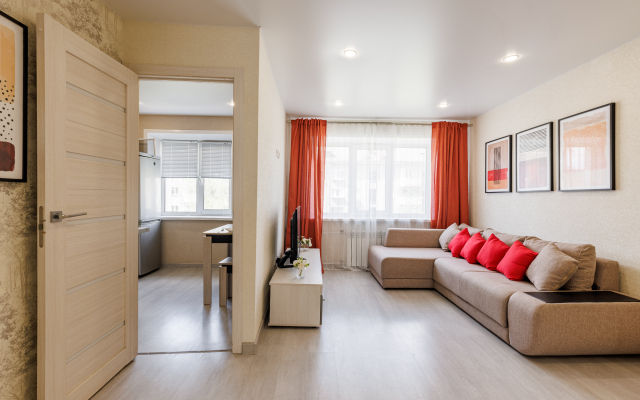 Na Lva Tolstogo Flat