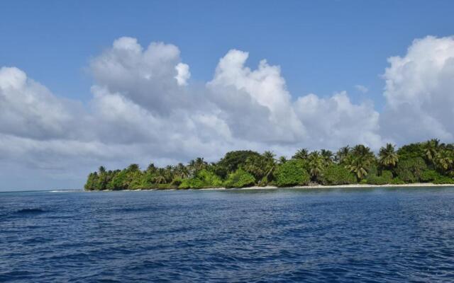 Lagoon Thoddoo Villa