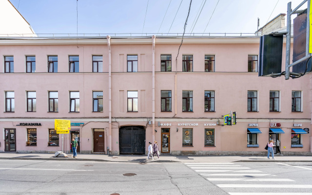 Sovremennaya Studiya V Istoricheskoy Chasti Peterburga Flat