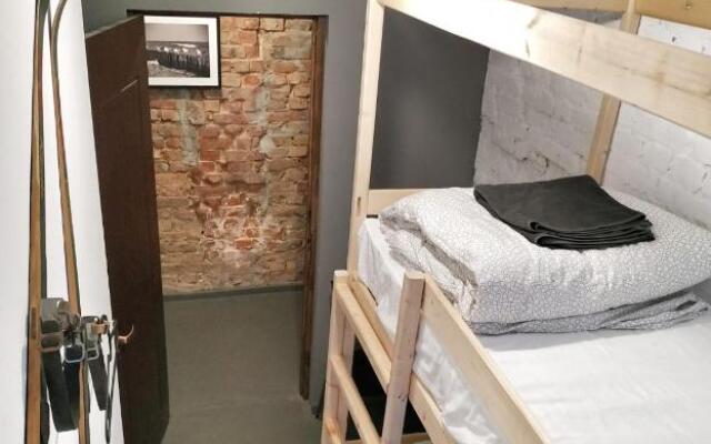 Tolstoy Art Hostel