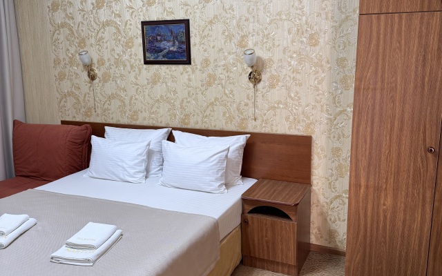 Narton Guest House