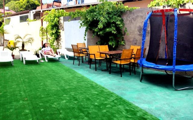 Nikol Guest House