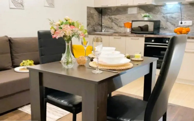 Biznes-apartamenty Lora Home na Nagornoy Apartments