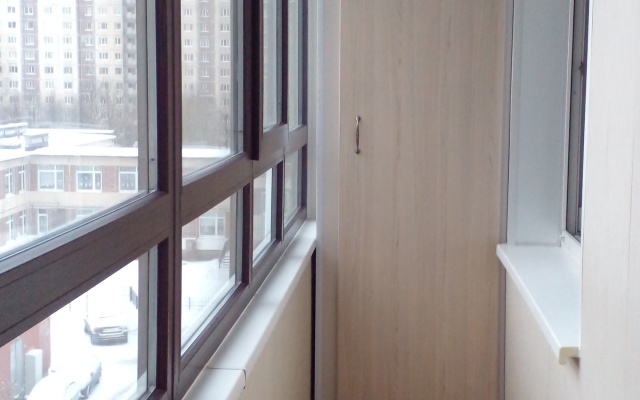 Квартира Двухкомнатная у метро с бесплатной парковкой