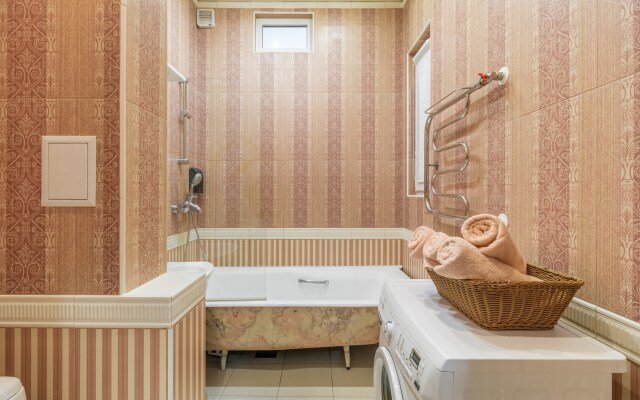 3 Spalni U Manezhnoy Ploschadi 8 gostei Apartments