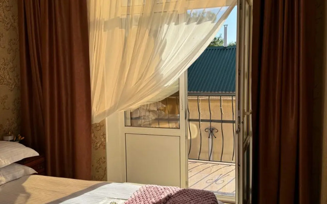 Nika Guest House