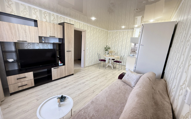 Yevro Dvukhkomnatnaya Apartments