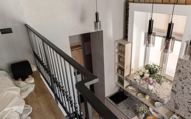 Квартира Двухуровневая Студия в Центре с Сауной