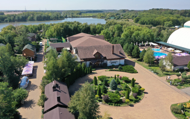 Klub Zagorodnogo Otdyha Usad'ba Familia Hotel