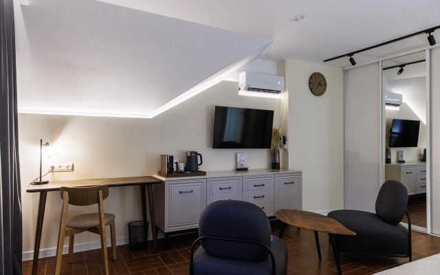 Shuvaloff Hotel