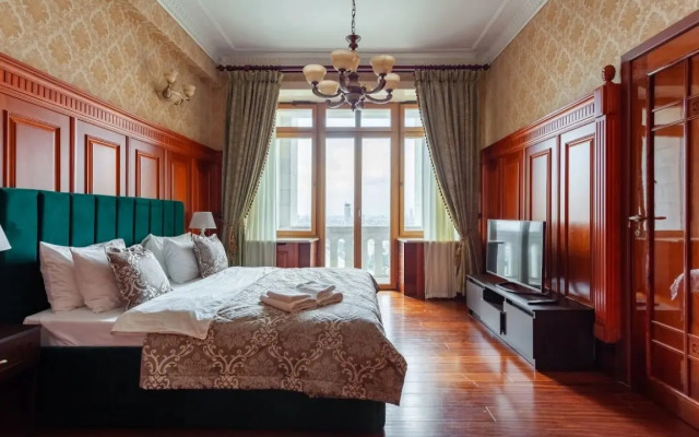 Apartments Roskoshnye S Dzhakuzi I Vidom Na Reku