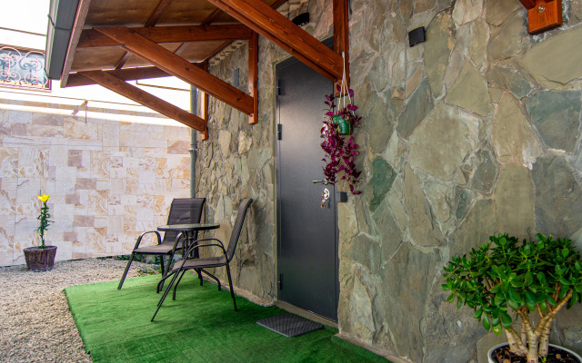 Апартаменты Рафаэлла Изумруд