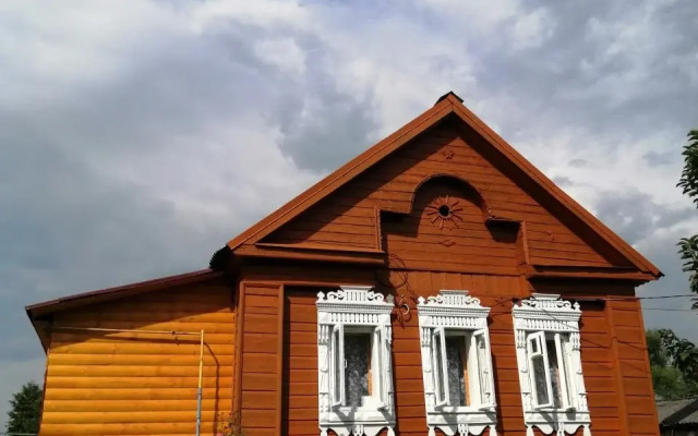 Dom S Nalichnikami Okolo Rostova House