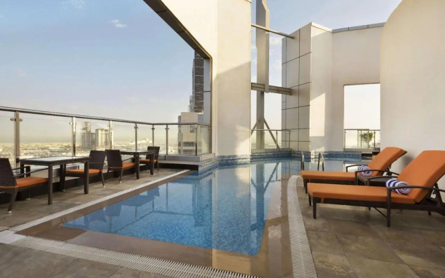 Hotel Ramada by Wyndham Abu Dhabi Corniche