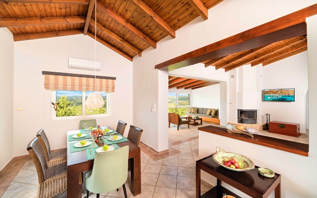 Вилла Chrysallis Heated Pool