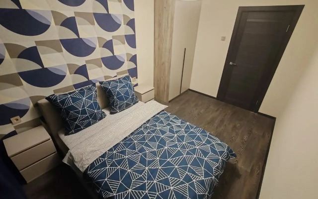 Dvukhkomnatnaya nedaleko ot tsentra Flat