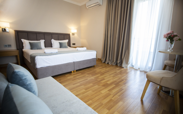 Отель Chveni Ezo Boutique Hotel