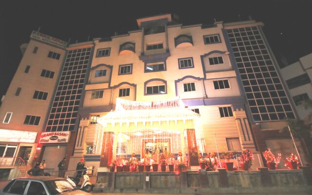 CHANDRA INN Hotel