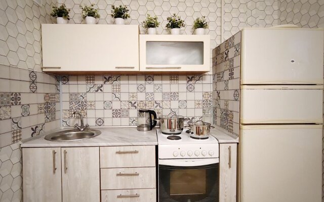 Lyuks Dlya Bolshoy Semyi Na Karla Marksa 105a Apartments