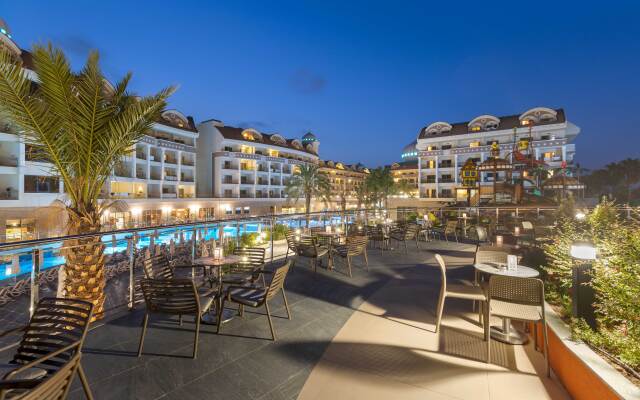 Kirman Belazur Resort & Spa - All Inclusive