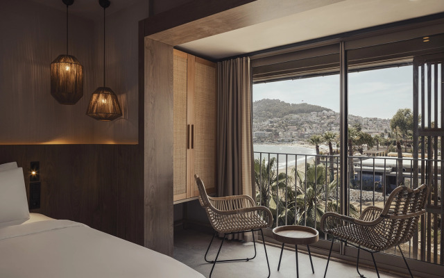 En Vie Beach Boutique Hotel