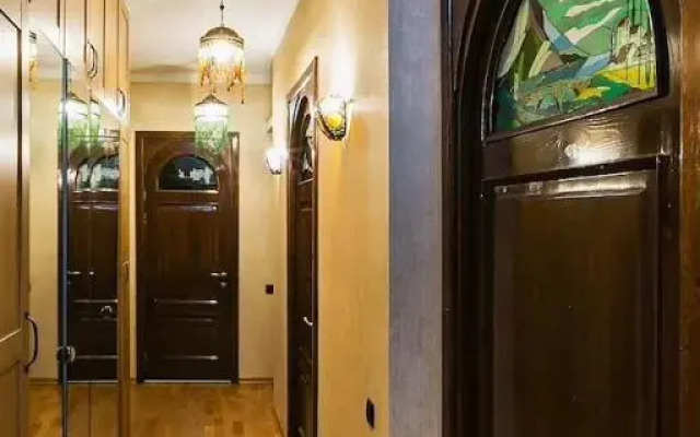 Апартаменты Akademicheskaya Lux