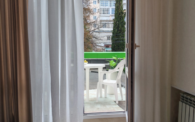 Квартира Уютная студия на первой береговой