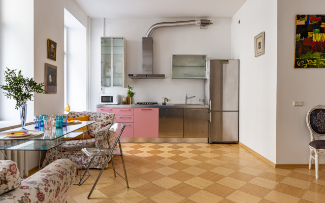 Квартира Piter Apartments Аристократ в доходном доме на Петроградке