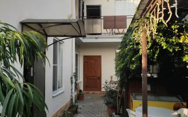 Elina Guest house