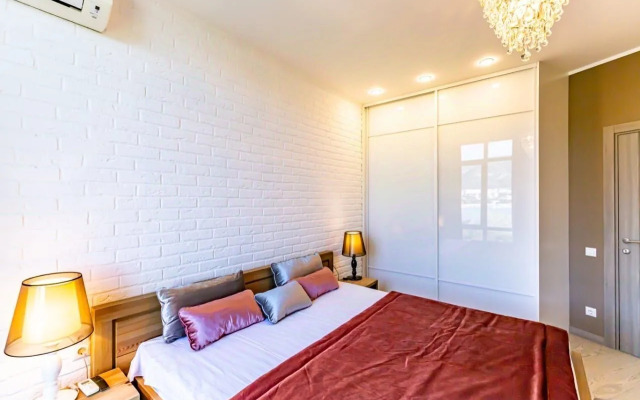 Na Primorskoy 30A Flat