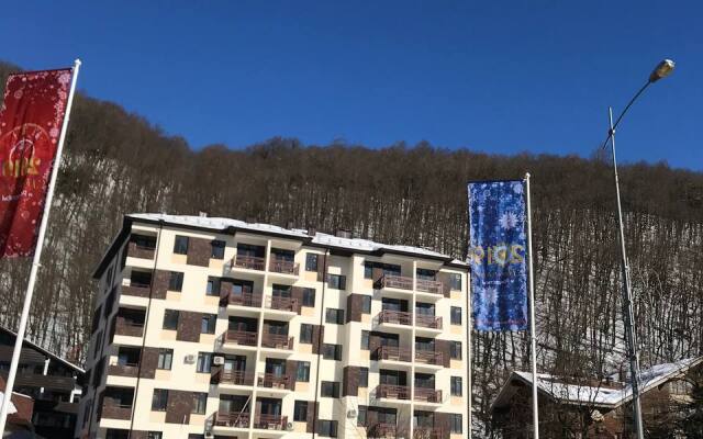 Eko Kurshevel S Vidom Gory I Balkonom Apartments