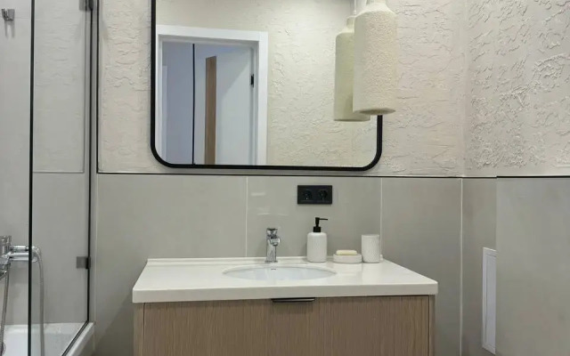 Novaya s Shikarnym Vidom Kvartira