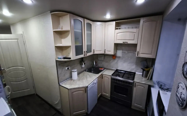 Aleksandra Nevskogo 27 Apartments