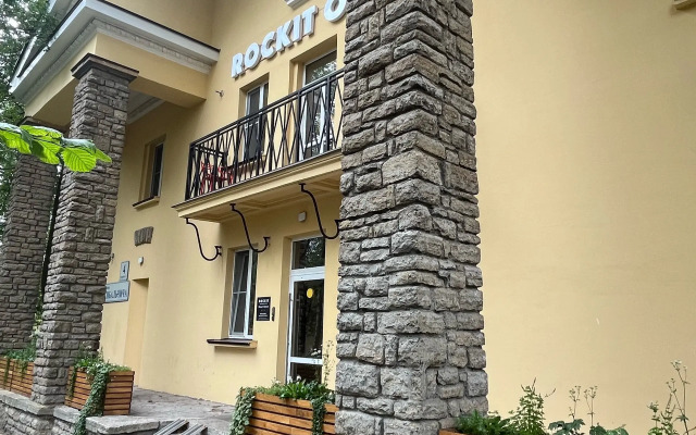 Rockit Hotel