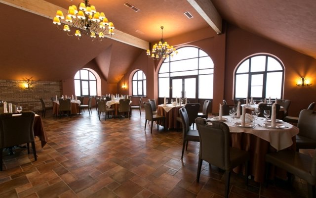 Malinovaya Sloboda Country Club