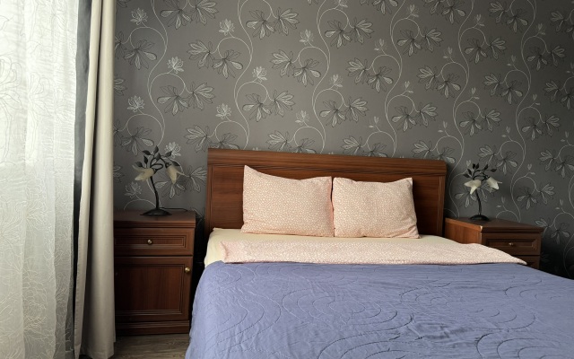 Квартира Двухкомнатная ProApartment на Брамса 21