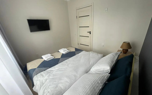 Otlichny Den 2 Komn. U Almaza Flat