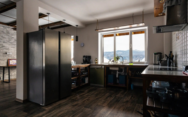 Ryzhiy poni Guest House