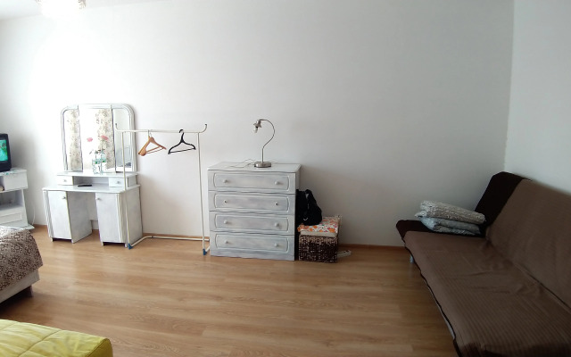 Zhilye u Metro Flat