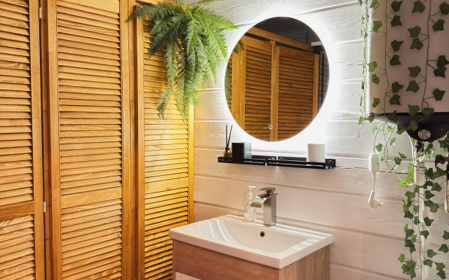 Частный дом Белый и сосны