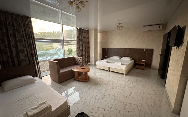 Kub Guest House
