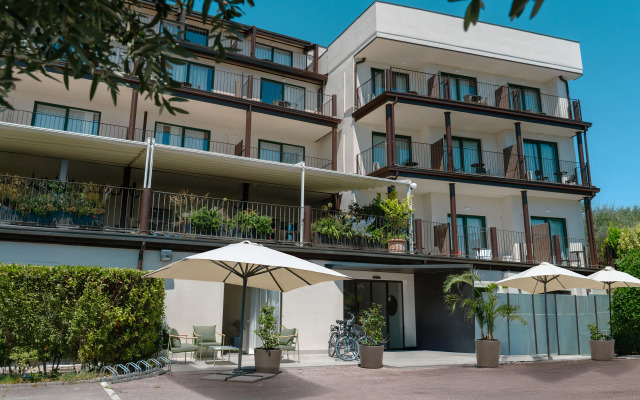 Отель AHG Riva Del Sole Hotel - Adults Only