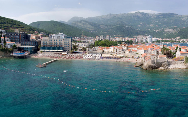 Курортный отель Avala Villas